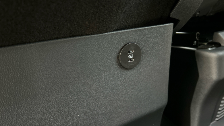 Ford Tourneo Custom 320 L1 Diesel Fwd 2.0 EcoBlue 136ps H1 Titanium 8 seater Auto